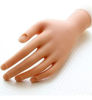 Imagen de Mano De Practica Para Manicuria Tips Uñas
