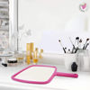 Imagen de ESPEJO RECTANGULAR CON MANGO GRUESO ROSA 20cm X 17cm